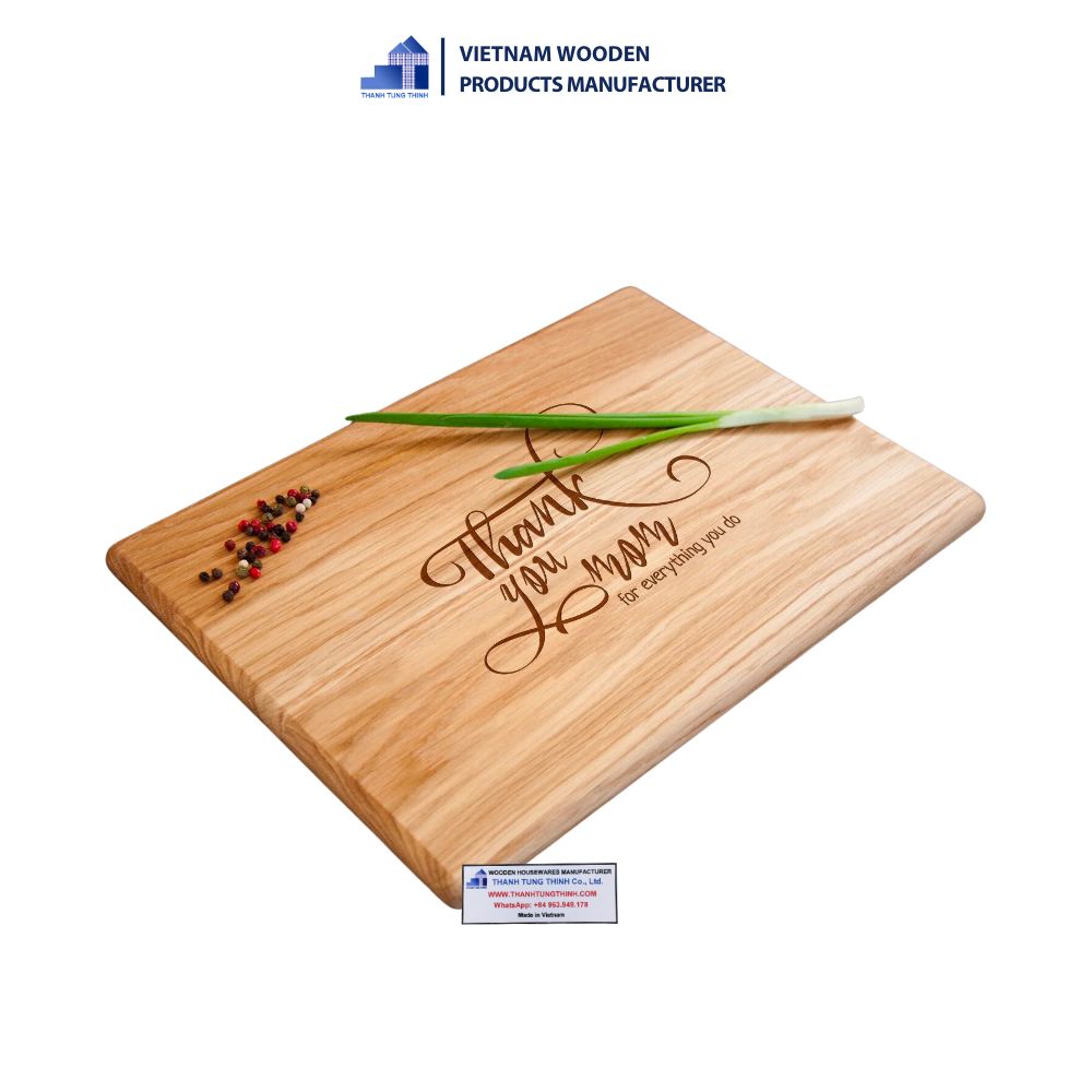 Laser Engraving Wooden Cutting Board as a Gift for Your Mom